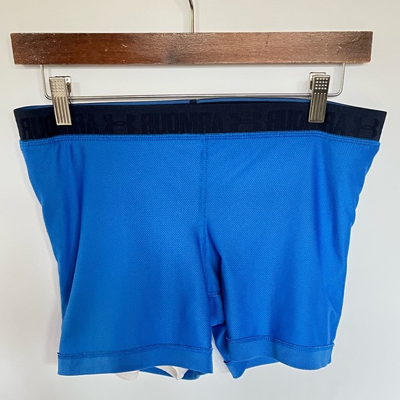 Under Armour Performance Shorts - Picture 6 of 10